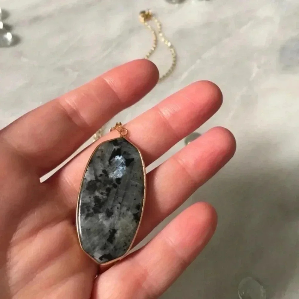 Spectrolite Boho Necklace​​ - Picture 3 of 5